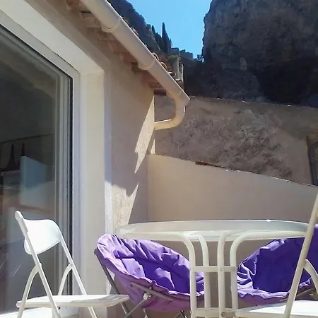 Meuble Des Deux Soeurs Διαμέρισμα