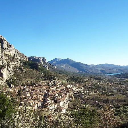 Meuble Des Deux Soeurs Moustiers-Sainte-Marie